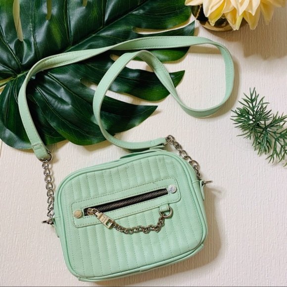 Steve Madden Handbags - Steve Madden crossbody Purse Mint Blue Small